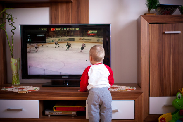 Tudi vaši otroci lahko popolnoma varno uživajo ob IPTV